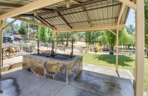 Groveland House | Creekside Cabin