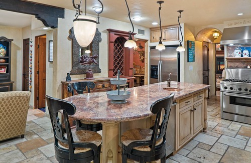Sedona House | Creekside Chateau,patio overlooks Oak Creek, with steps directly to the water