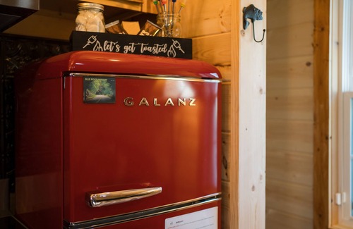 Canton Cabin | Creekside Cottage w/hot tub, fire pit, fishing