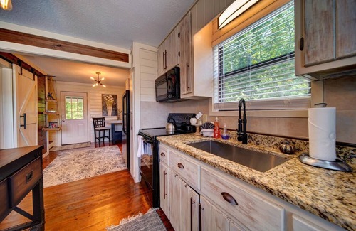 Blairsville House | Creekside Cottages : Sneffles Mountain Luxury in Town