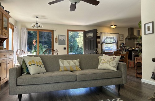 Monte Rio House | Creekside Cozy 2BR 1BA + 2 Acres