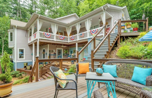 Hendersonville Apartment | Creekside Hendersonville Haven: Hot Tub & Fire Pit