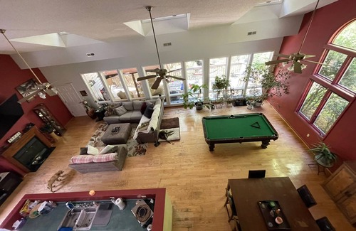 Hendersonville House | Creekside retreat 15 minutes from Pisgah and 15 minutes from Dupont forest .