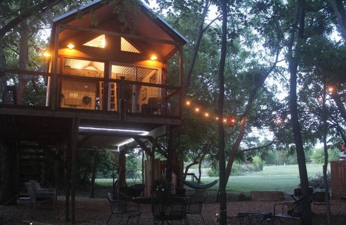 Rosston House | Creekside Treehouse