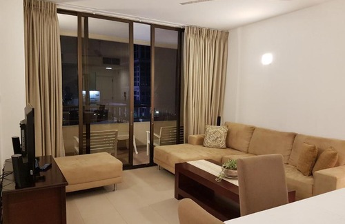 Kollupitiya Apartment | Crescat Residencies - 2 Bedroom Apt with Sea Views