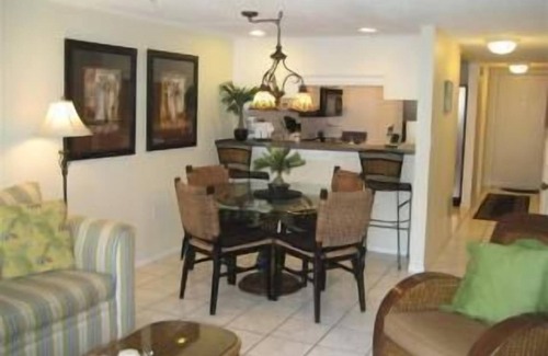 Crescent Beach Condo | Crescent Beach D-10 Four Wind Condo