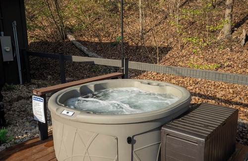 Luray Cabin | Crescent Moon Retreat~mins SNP