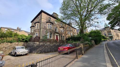Buxton Apartment | Crescent View, Terrace Road - Very central Buxton