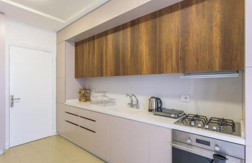 Hamra Apartment | Crest 3-Bedroom Apt in Hamra W- 24-7 Power