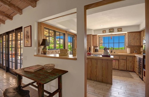 The Mesa House | Crestview Heights in The Mesa