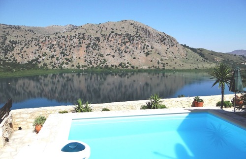 Kavallos House | Cretan Lux Villa in Unrivaled Position in Kournas