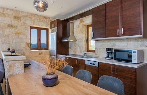 Stalos Villa | Cretan Stone Villa, A/C, Private Pool, Spectacular 360° Views of the Countryside, Coastline & Sea!