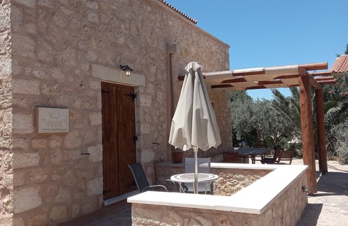 Apokoronas Villa | Crete Villa Ariadne, Melidoni, Chania, Crete Solid Stone, swimming pool