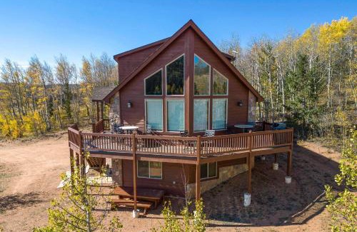 Cripple Creek House | Cripple Creek Retreat with Incredible Mtn Views!