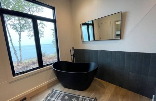 Newberry Cabin | Crisp Point Beach Cabin