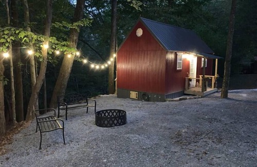Dunlap Cabin | Critter Cottage at Coops Creek Cabins