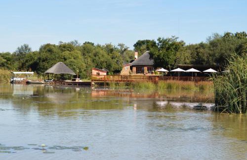 Ramotswa Cabin | Crocodile Pools Resort