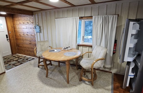 Cohoe Cabin | Crooked Creek Cabin #2 Close to the Water - 1 Bedroom