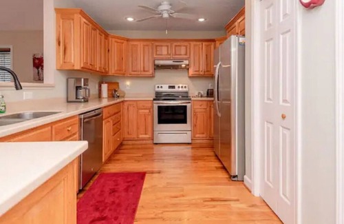 Moravian Falls House | Cross Creek Retreat NC Mountains 2BR Cabin
