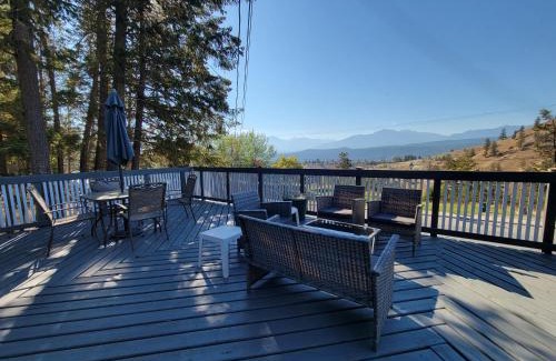 East Kootenay Hotel | Cross Suite - MistyRiver Lodge