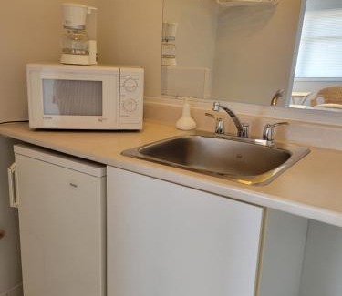 East Kootenay Hotel | Cross Suite - MistyRiver Lodge