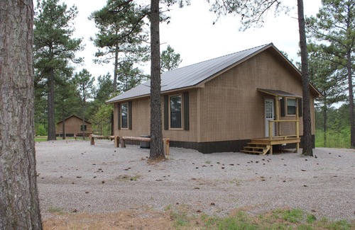 Murfreesboro Cabin | Crosscut Cabins- Minutes from Lake, River, & Diamond Mine! Private Hiking Trail!