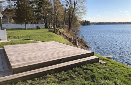 Newaygo Cottage | Croton Lake Front Cottage - Sunsets, water & a great cottage