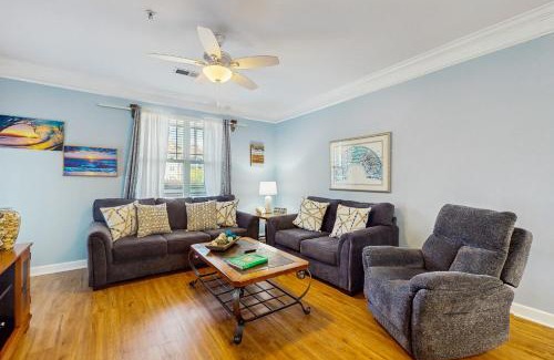 Calabash Apartment | Crow Creek 2302