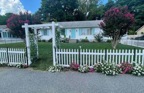Lewes Apartment | Crow's Nest - Private Guest Apt Near Bike Trail/3.7 mi to Beach