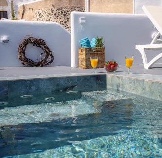 Vothon Villa | Crown Cactus Cave Suite
