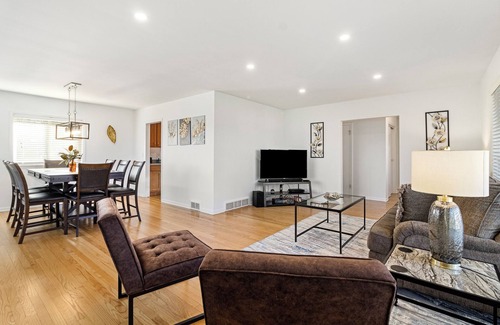 Crown Point House | Crown Point - Pettibone St
