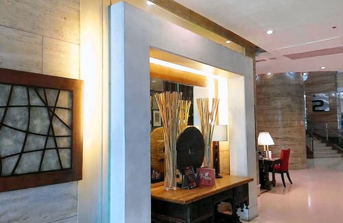 Santa Cruz Hotel | Crown Regency Hotel and Towers Cebu