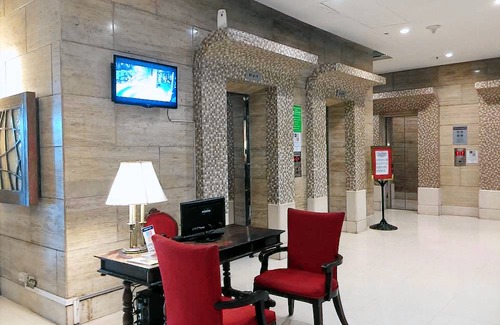 Santa Cruz Hotel | Crown Regency Hotel and Towers Cebu