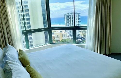 Surfers Paradise Apartment | Crown Towers