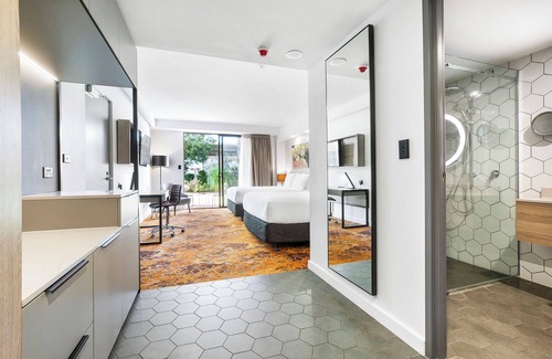 Desert Springs Hotel | Crowne Plaza Alice Springs Lasseters by IHG