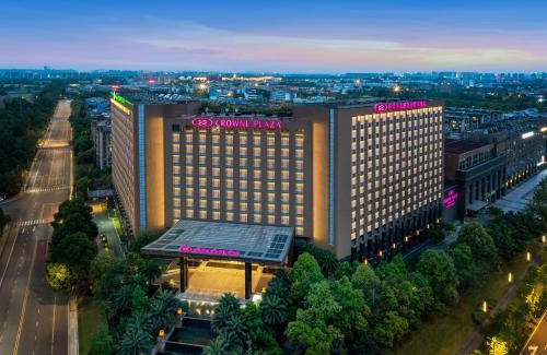 Jinniu Hotel | Crowne Plaza Chengdu West by IHG