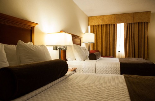 Hickory Hotel | Crowne Plaza Hotel Hickory by IHG