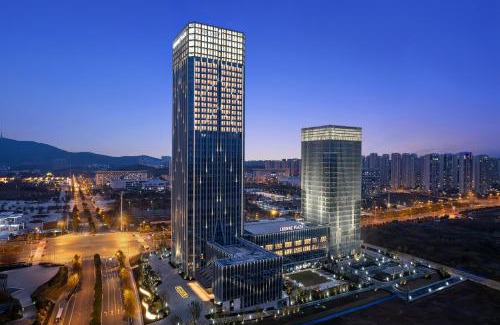 Jingmen Hotel | Crowne Plaza Jingmen by IHG