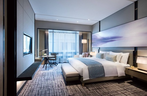Minhang Hotel | Crowne Plaza Shanghai Pujiang by IHG
