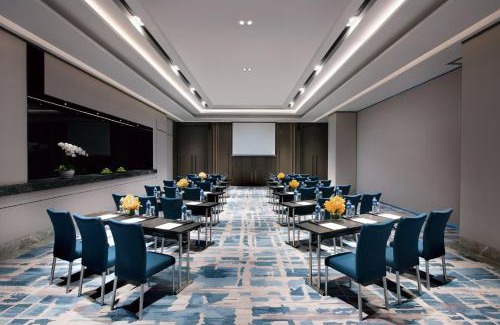 Minhang Hotel | Crowne Plaza Shanghai Pujiang by IHG