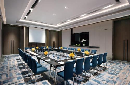 Minhang Hotel | Crowne Plaza Shanghai Pujiang by IHG