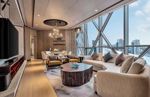 Downtown Shanghai Hotel | Crowne Plaza Shanghai Snow World by IHG