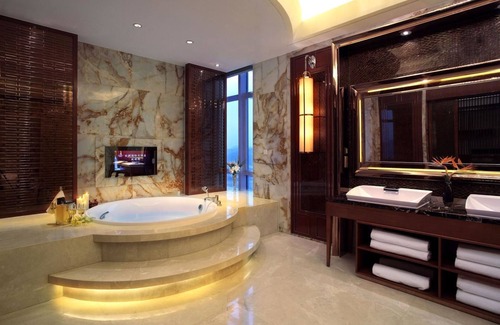 Luqiao District Hotel | Crowne Plaza Taizhou by IHG