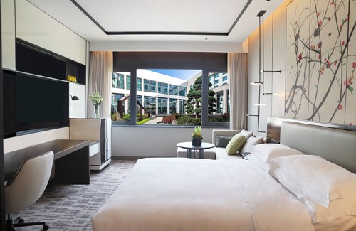 Tongxiang Hotel | Crowne Plaza Wuzhen by IHG