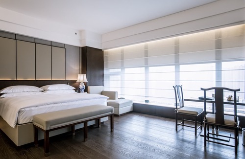 Chikan District Hotel | Crowne Plaza Zhanjiang, an IHG Hotel