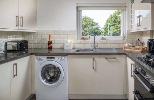 Llanfairfechan Cottage | CRUD Y MOR, pet friendly, country holiday cottage in Llanfairfechan