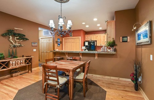 Crystal Bay House | Crystal Charm – Amazing 3 BDR Condo Close to Beaches, Casinos, & Skiing!