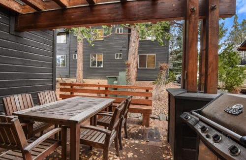 Crystal Bay House | Crystal Charm Amazing 3 BDR Condo Close to Beaches Casinos & Skiing