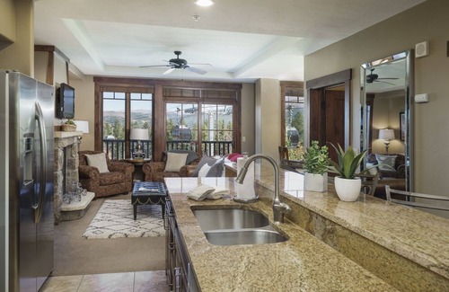 Breckenridge Condo | Crystal Peak - Paradise with Spectacular Views, Steps To Peak 7, Hot Tubs, and Gondola on-site