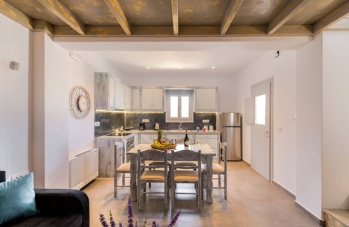 Messaria Apartment | Crystal Villas Santorini 1